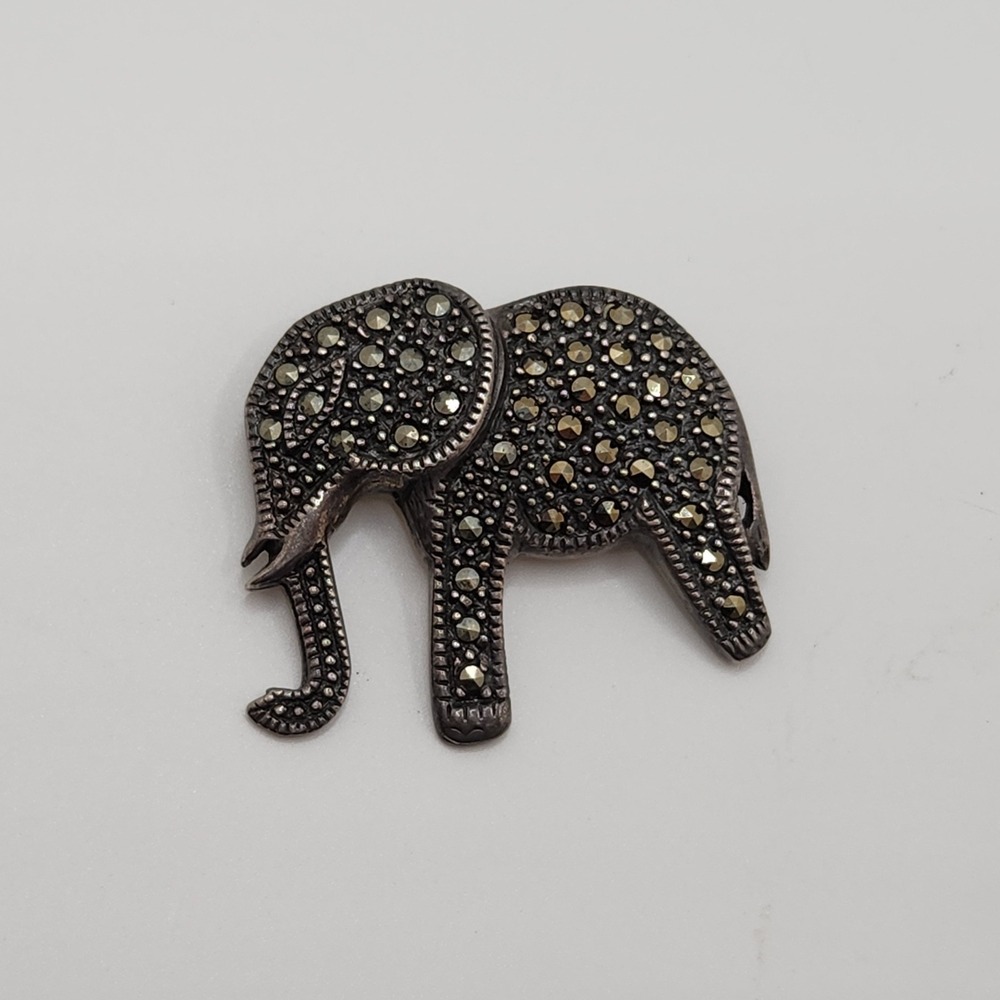 Vintage Sterling Silver 925 Marcasite Elephant Brooch Pin Good Luck Animal 9.68g